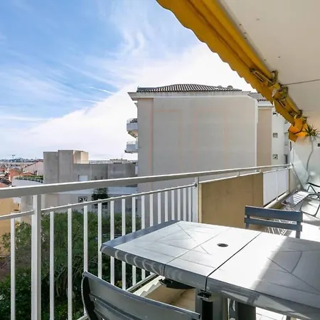 With Balcony Near Center