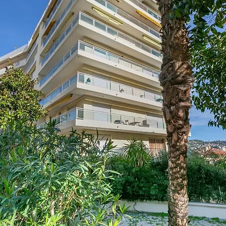 With Balcony Near Center Apartment